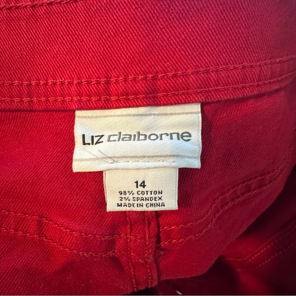 Red Button-Front Skirt - Picture 5 of 5